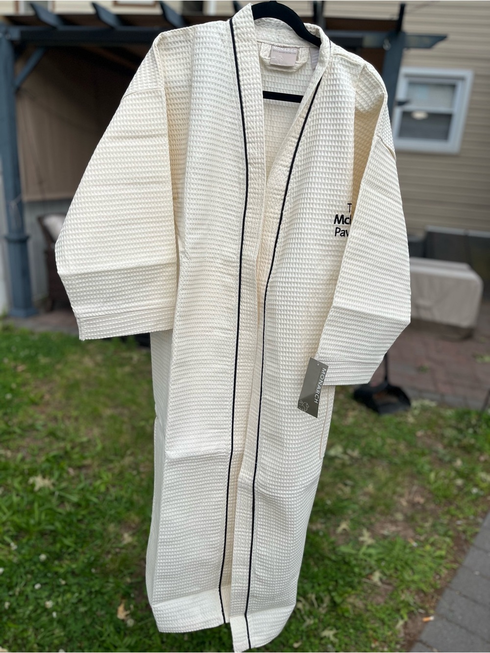 Monarch Waffle Weave Spa Robe with Blue  Trim size S/M